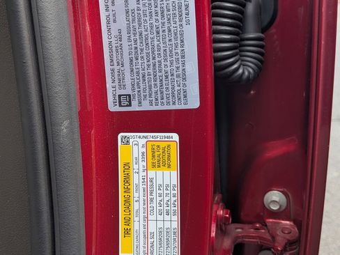 Used 2025 GMC Sierra 2500 SLT w/ SLT Premium Package image 24