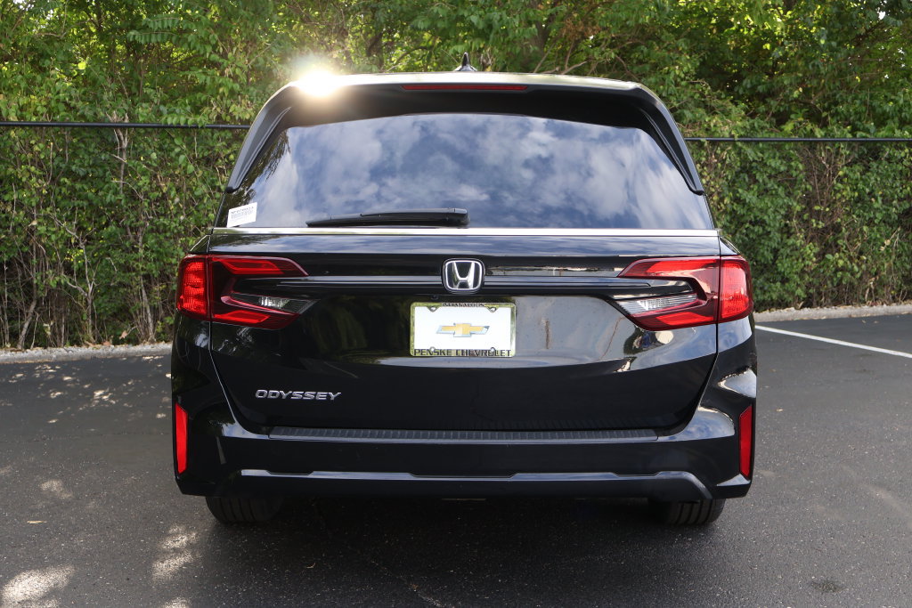 Used 2025 Honda Odyssey EX-L image 6