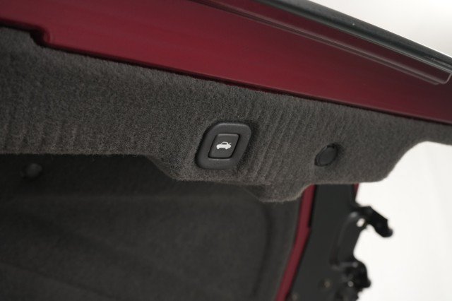 Used 2006 Cadillac XLR V RWD image 46