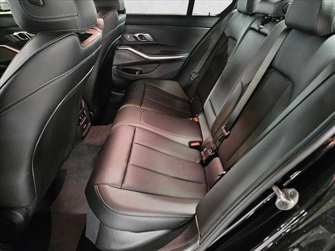 New 2026 BMW 330i Sedan w/ M Sport Package image 15