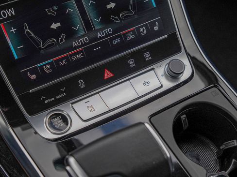 Certified 2022 Audi Q7 3.0T Prestige image 17