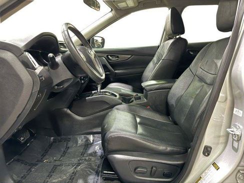 Used 2016 Nissan Rogue SL w/ SL Premium Package FWD image 24