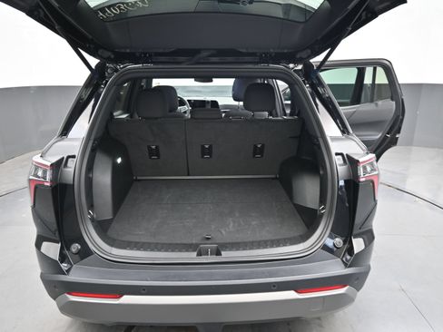 Certified 2026 Chevrolet Equinox LT FWD image 14