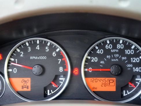 Used 2008 Nissan Frontier LE w/ Leather Pkg image 19