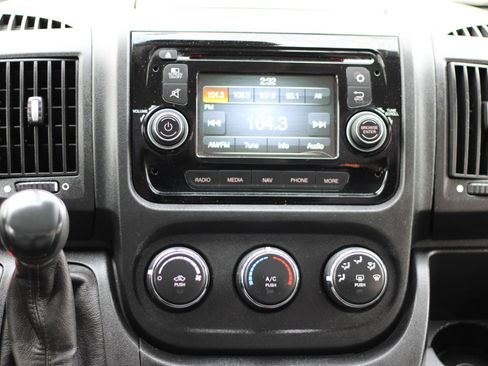 Used 2017 RAM ProMaster 2500 w/ Interior Convenience Group image 18