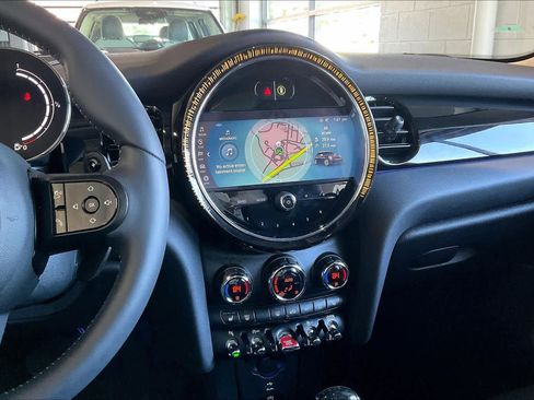 Used 2024 MINI Cooper S image 6