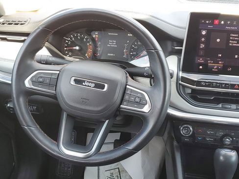 Used 2022 Jeep Compass Limited AWD/4WD image 25
