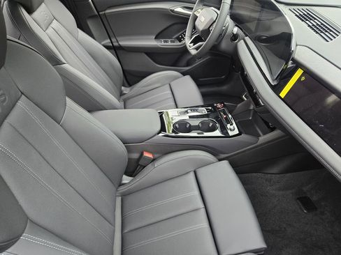 New 2027 Audi SQ6 e-tron Premium Plus AWD/4WD image 17