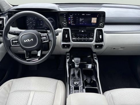 Used 2023 Kia Sorento SX FWD image 13