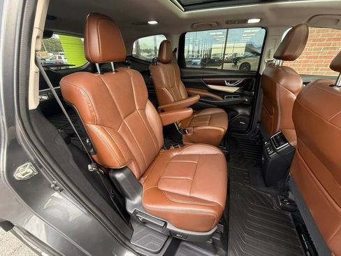 Used 2020 Subaru Ascent Touring w/ Popular Package #3 AWD/4WD image 19