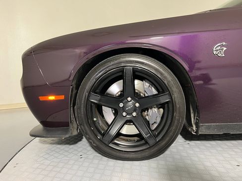 Used 2021 Dodge Challenger SRT Hellcat w/ Plus Package image 11