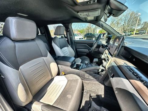 Used 2024 Toyota Tacoma TRD Off-Road image 32
