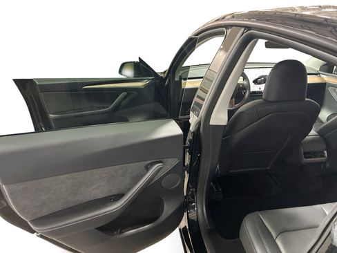 Certified 2023 Tesla Model Y Performance AWD/4WD image 10