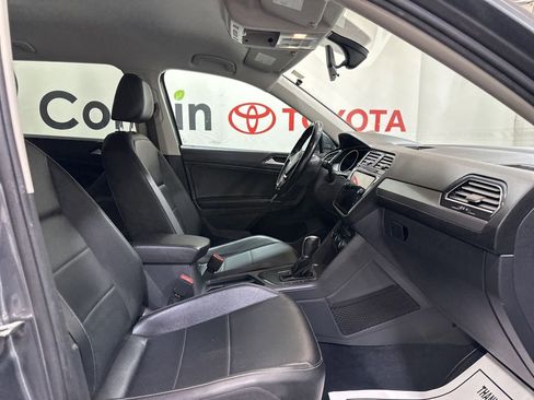 Used 2018 Volkswagen Tiguan SE image 11