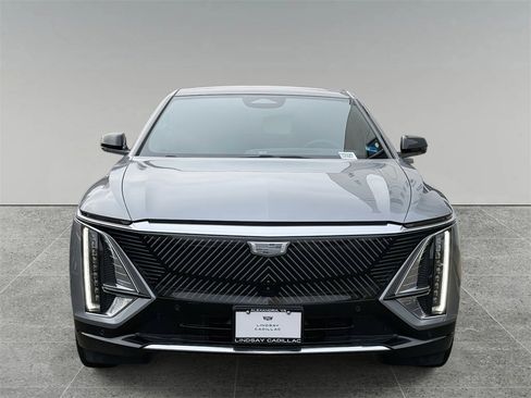 Used 2025 Cadillac Lyriq Luxury w/ LPO, Floor Liner Package image 8