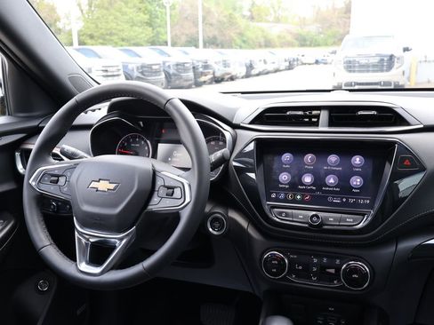 Used 2023 Chevrolet TrailBlazer ACTIV w/ Sun and Liftgate Package FWD image 28