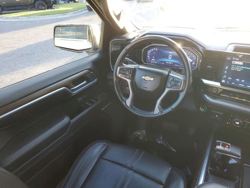 Used 2022 Chevrolet Silverado 1500 High Country w/ High Country Premium Package image 60