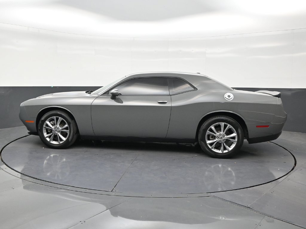 Used 2023 Dodge Challenger SXT AWD/4WD image 2