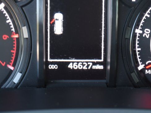 Certified 2024 Toyota 4Runner SR5 AWD/4WD image 33