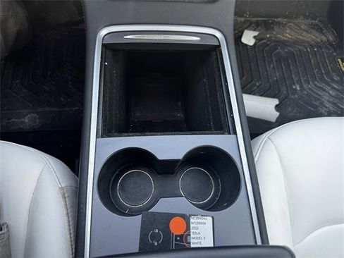 Used 2022 Tesla Model 3 Long Range image 31