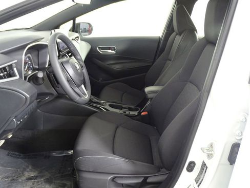 Used 2025 Toyota Corolla SE image 10