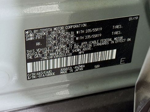 Used 2019 Toyota RAV4 XLE Premium image 40