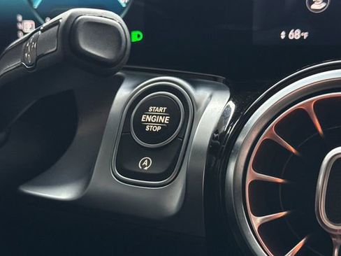 Used 2021 Mercedes-Benz GLB 250 w/ Premium Package image 26