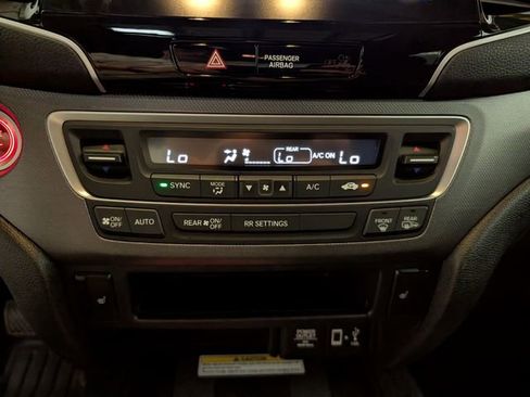Used 2023 Honda Ridgeline RTL-E image 23