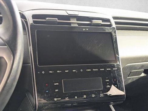 Used 2022 Hyundai Santa Cruz Limited image 9