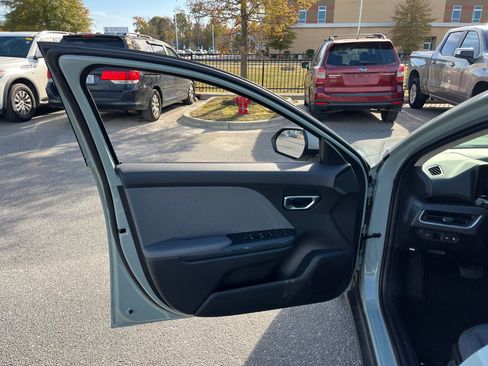 New 2025 Kia K4 EX image 13