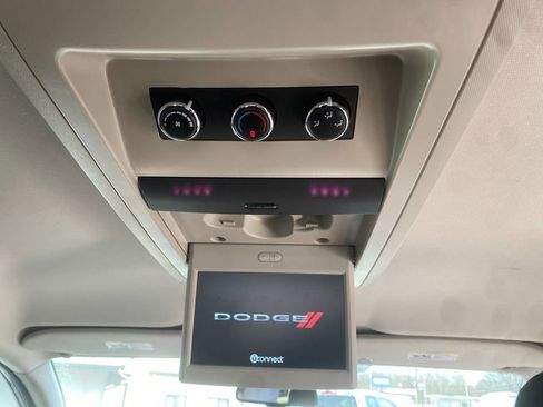 Used 2017 Dodge Grand Caravan SE w/ Power Window Group image 29