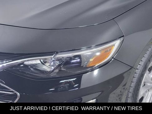 Used 2025 Chevrolet Malibu LT FWD image 9