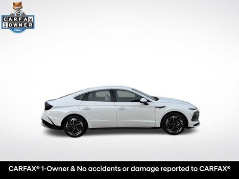 Used 2026 Hyundai Sonata SEL FWD image 2