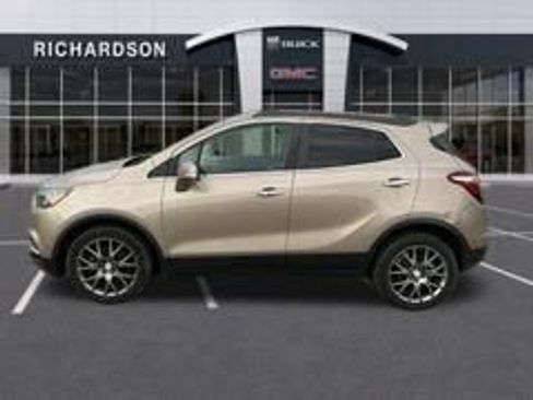 Used 2018 Buick Encore Sport Touring FWD image 9