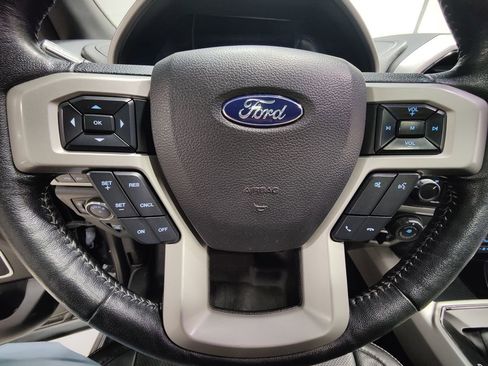 Used 2018 Ford F150 Lariat w/ Equipment Group 502A Luxury AWD/4WD image 38