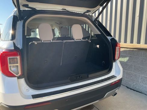 Used 2023 Ford Explorer Limited w/ Equipment Group 301A image 25