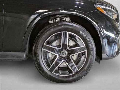 Certified 2025 Mercedes-Benz GLC 300 image 24