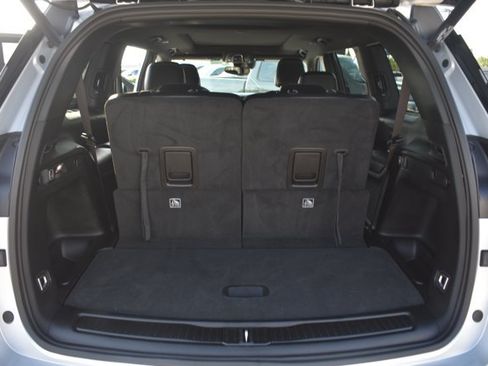 Used 2025 Jeep Grand Cherokee L Limited w/ Trailer Tow Package AWD/4WD image 19