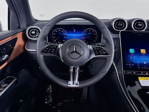 New 2026 Mercedes-Benz GLC 300 image 4