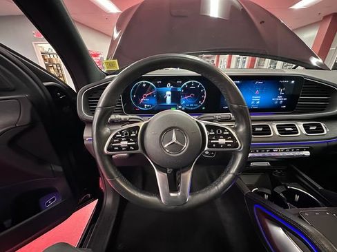 Used 2022 Mercedes-Benz GLS 450 4MATIC image 18
