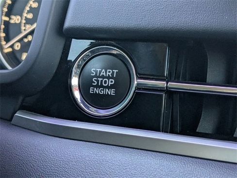 Used 2022 Mitsubishi Outlander SEL image 32