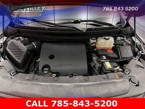 Used 2021 Buick Enclave Essence image 20