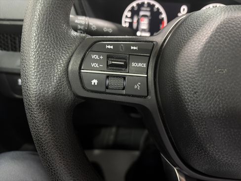 Used 2023 Honda CR-V EX image 16