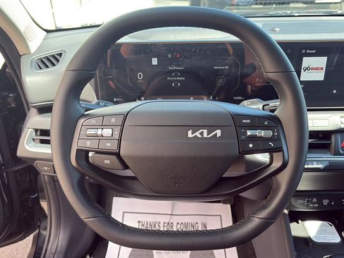 Used 2025 Kia K4 EX FWD image 8