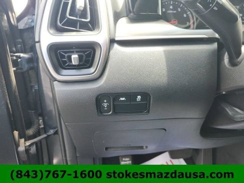 Used 2021 Kia Sorento LX FWD image 17