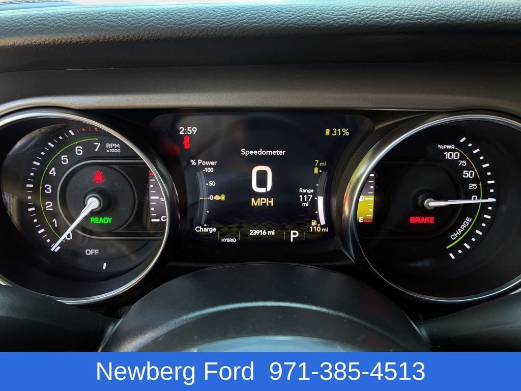 Used 2022 Jeep Wrangler Unlimited Rubicon 4xe w/ Cold Weather Group AWD/4WD image 16