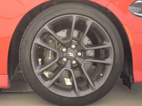 Used 2019 Dodge Charger Scat Pack RWD image 8