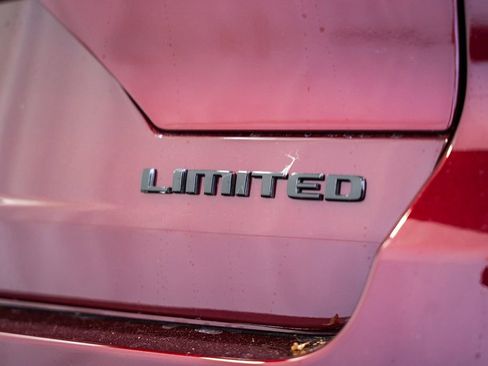 New 2025 Jeep Grand Cherokee Limited w/ Luxury Tech Group II image 7