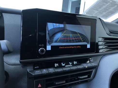 Used 2025 Toyota Camry SE image 21