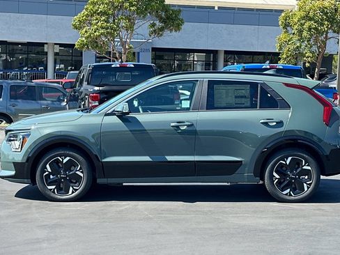 New 2026 Kia Niro Wave FWD image 7